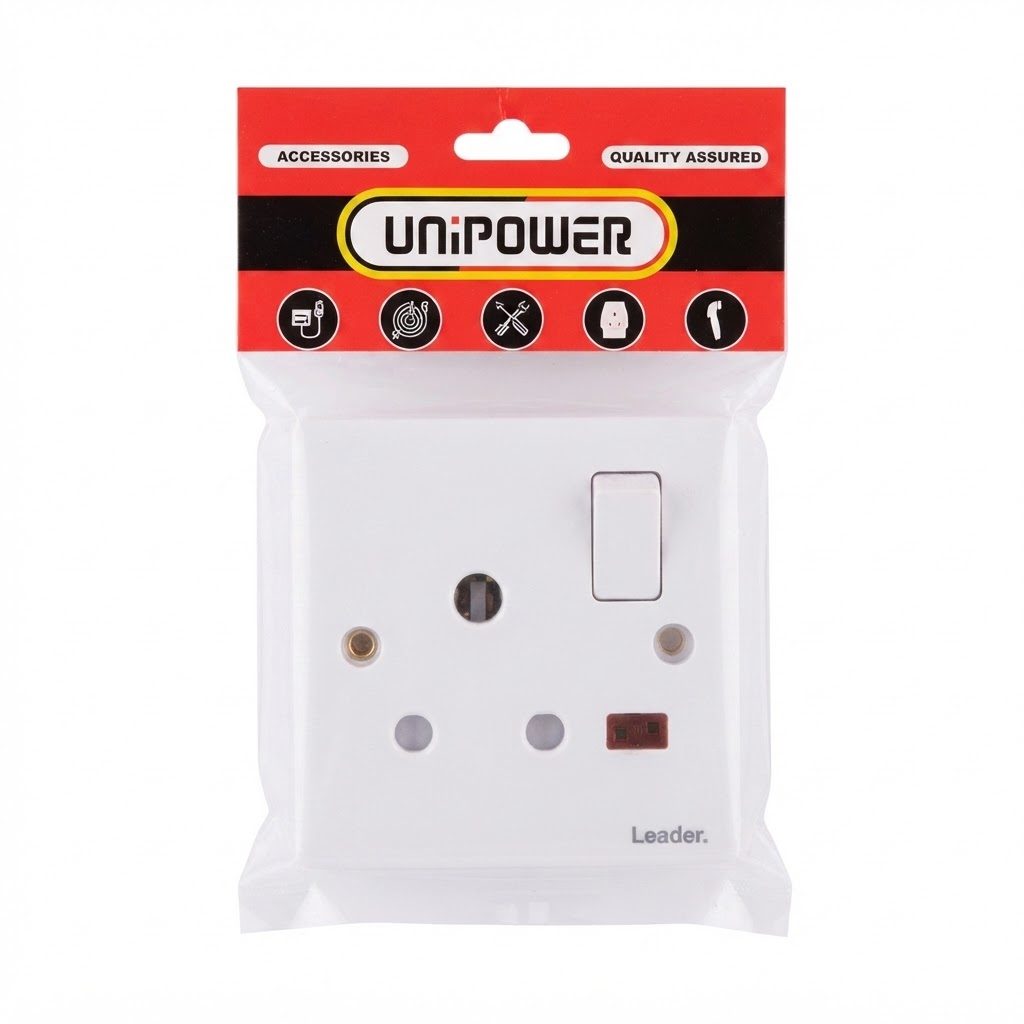 مقبس كهربائي Unipower بقوة 15 أمبير، أحادي (مجموعة واحدة) ومزود بمفتاح ومؤشر ضوئي نيون.