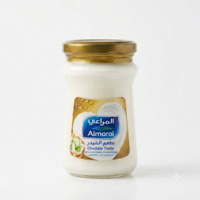 أضف لمسة مميزة إلى وجباتك الخفيفة والرئيسية مع جبنة الشيدر القابلة للدهن من المراعي، بقوامها الكريمي اللذيذ. صُممت هذه الجبنة الناعمة سهلة الدهن لتكون متعددة الاستخدامات، فهي تقدم نكهة الشيدر الكلاسيكية التي تحبها في عبوة عملية وسهلة الاستخدام. مثالية للدهن على الخبز المحمص أو البسكويت أو السندويشات، تُضفي لمسة غنية وشهية على فطورك أو غدائك الخفيف. معبأة في مرطبان زجاجي عملي سعة 200 غرام، تُعد هذه الجبنة إضافة أساسية لأي مطبخ عائلي يبحث عن طريقة سريعة ولذيذة لتحسين أطباقه اليومية.